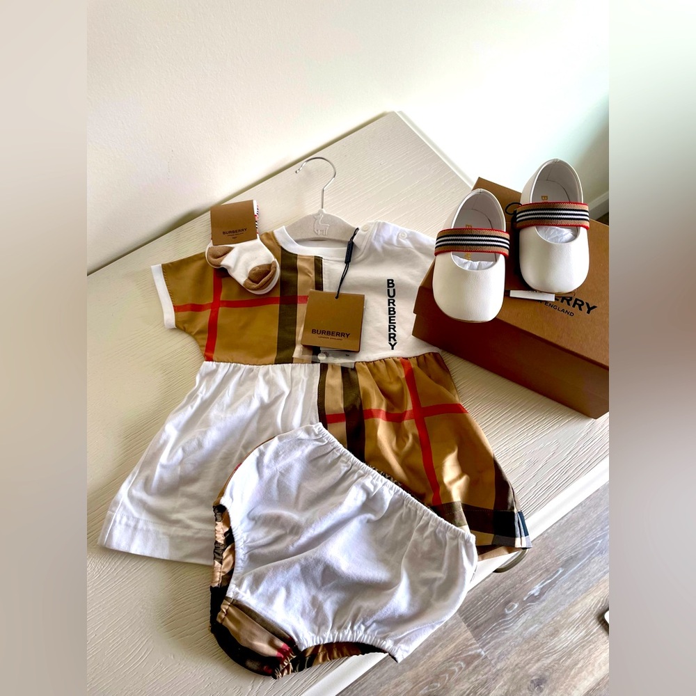 Baby Burberry SET